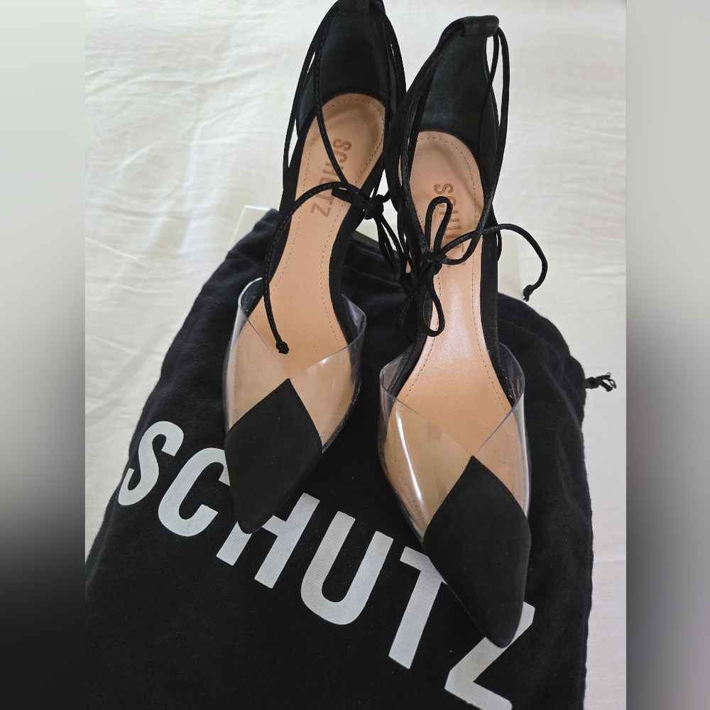 SCHUTZ Black Heels Elegant Design